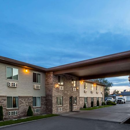 Super 8 By Wyndham Rexburg Hotel Luaran gambar