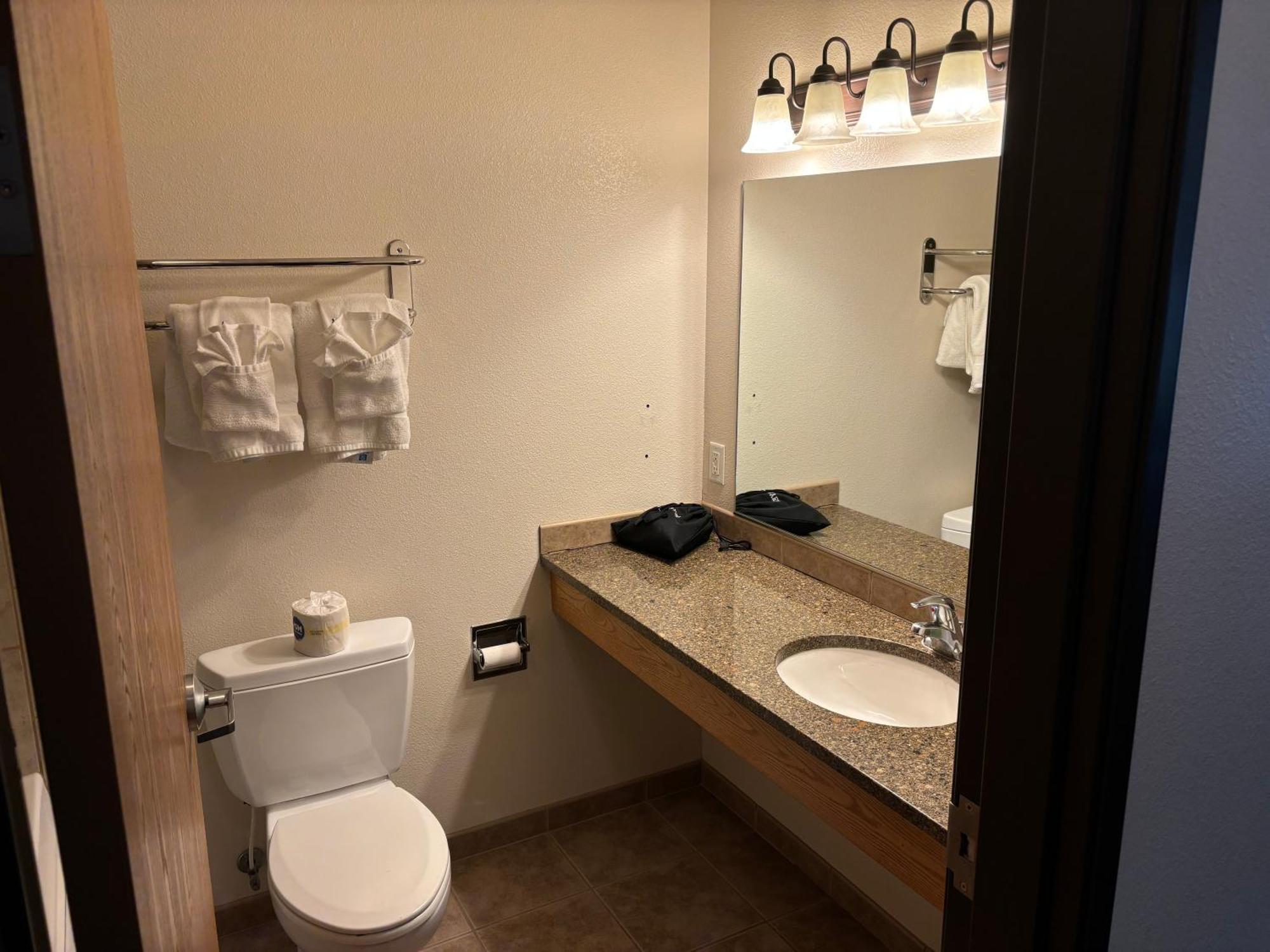 Super 8 By Wyndham Rexburg Hotel Luaran gambar
