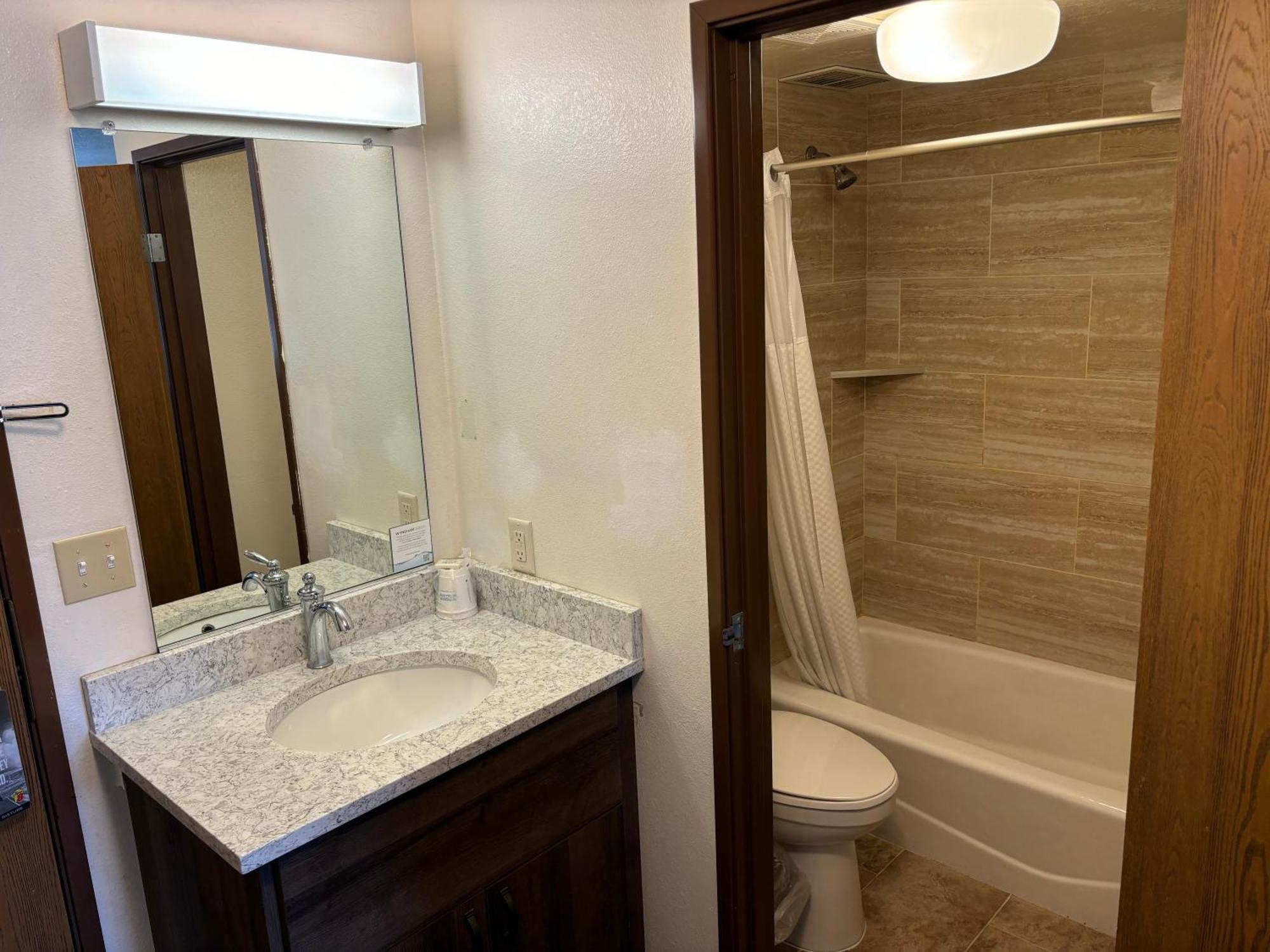 Super 8 By Wyndham Rexburg Hotel Luaran gambar