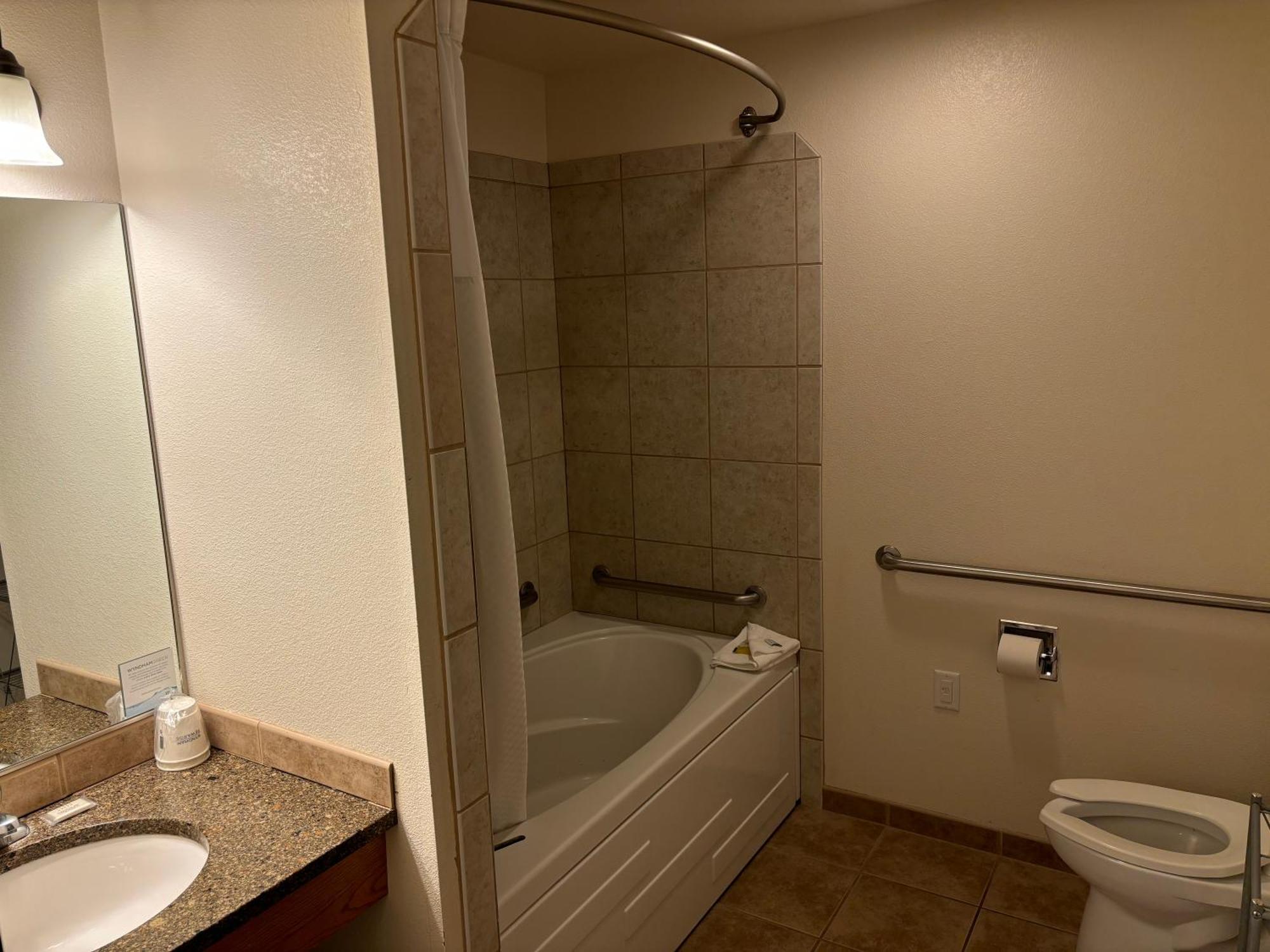 Super 8 By Wyndham Rexburg Hotel Luaran gambar